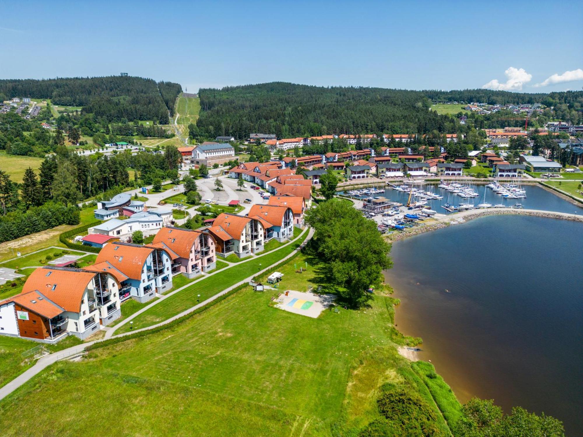 Landal Marina Lipno Apartment Lipno nad Vltavou Bagian luar foto